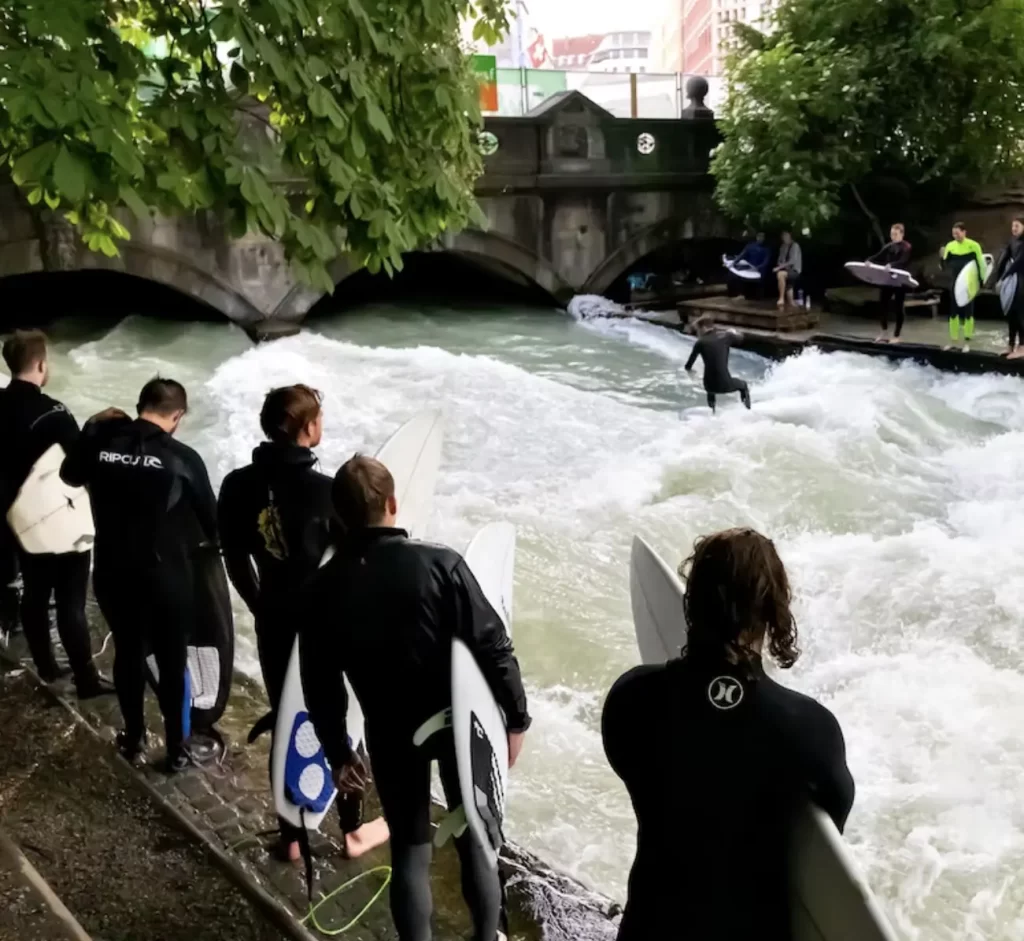 Munich Eisbach Surfers