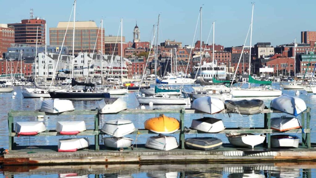 Harbor in Maine 