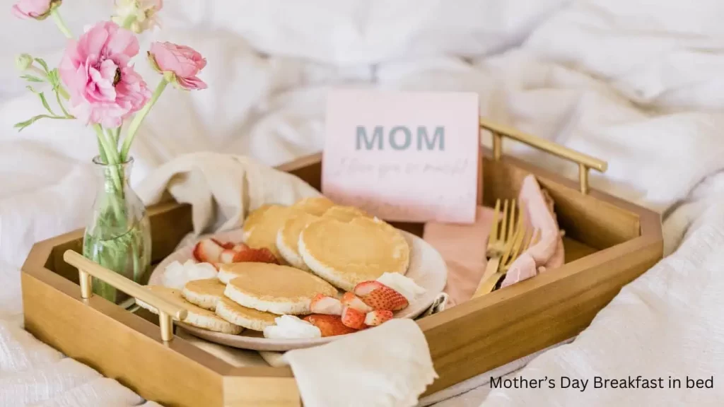 Mothers day gift - breakfast in bed